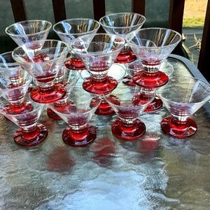 Vintage Rare Gorgeous set of 16 Drink or dessert glasses. Excellent Condition